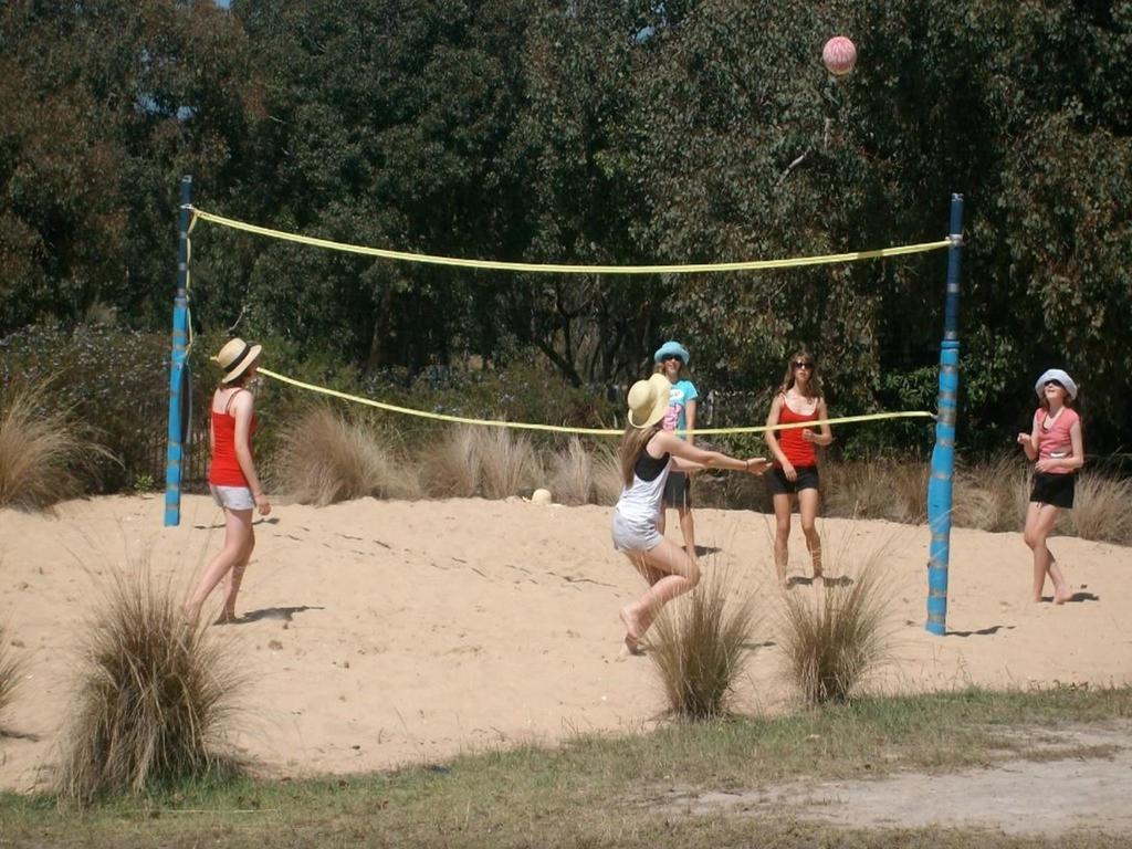 The Lakes Beachfront Holiday Park Lake Tyers Beach Екстер'єр фото