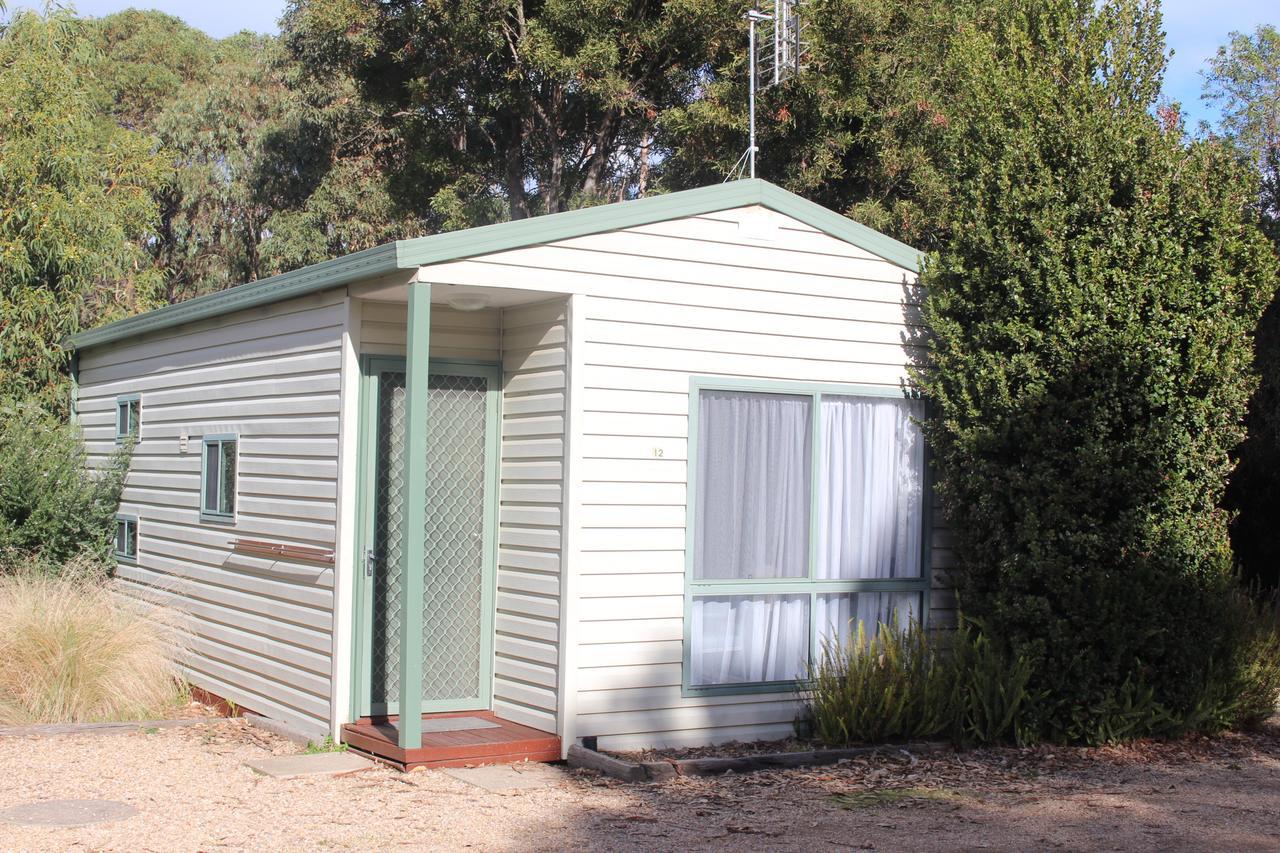The Lakes Beachfront Holiday Park Lake Tyers Beach Екстер'єр фото